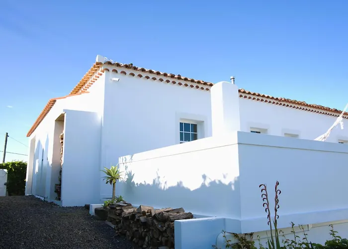 Aldeia Cha de Joao Tome